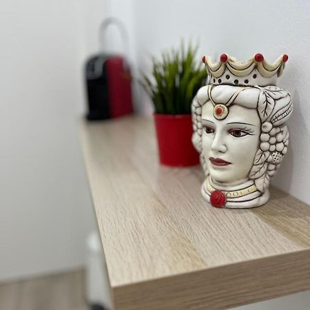 Dimora Sicula Guest House Катанія Екстер'єр фото
